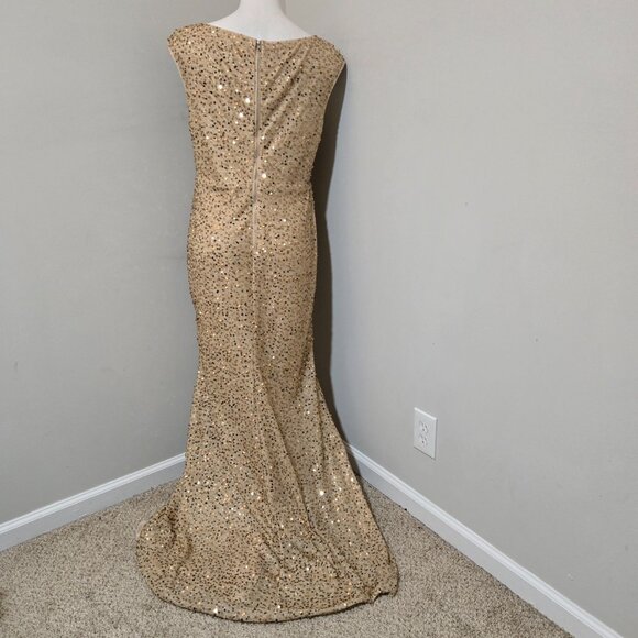 XL (12ish) Shein Gold Stretch Sequin-Tinsel Cap-Strap Gown with Molded Bust - Picture 4 of 9